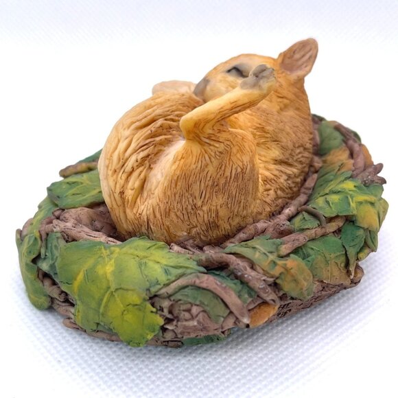 Ansley MasterCraft Sleeping Baby Red Squirrel Hand Painted Green Leaves Nest VTG - Picture 5 of 11